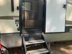 2018 Keystone Montana 3810MS, $ 38,000