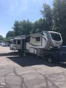 2019 Keystone Montana 3811MS, $ 35,900