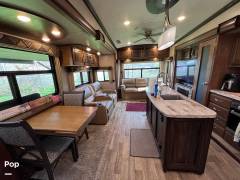 2017 Keystone Montana 3810MS, $ 37,500