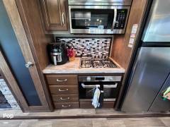 2017 Keystone Montana 3810MS, $ 37,500
