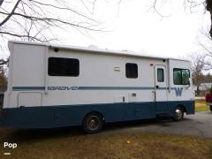 2016 Winnebago Brave 27B, $ 71,700
