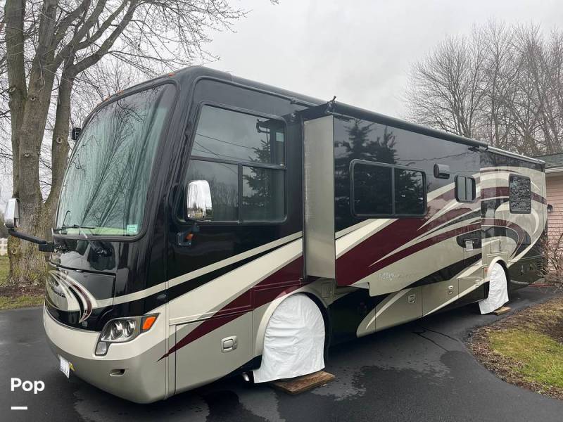 2013 Tiffin Allegro Breeze 32BR, $ 107,000
