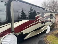 2013 Tiffin Allegro Breeze 32BR, $ 107,000