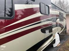 2013 Tiffin Allegro Breeze 32BR, $ 107,000