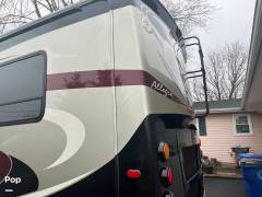 2013 Tiffin Allegro Breeze 32BR, $ 107,000