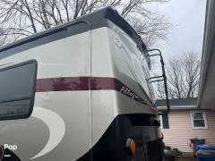 2013 Tiffin Allegro Breeze 32BR, $ 107,000