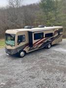 2018 Fleetwood Storm 32A, $ 109,000