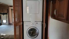 2014 Forest River Berkshire 400QL, $ 118,000
