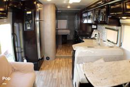 2017 Thor Motor Coach Quantum WS31, $ 75,300