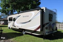 2017 Thor Motor Coach Quantum WS31, $ 75,300