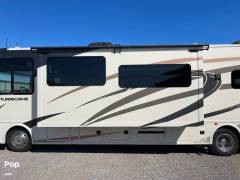 2019 Thor Motor Coach Hurricane 35M, $ 108,000