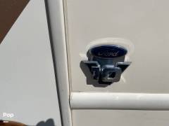 2019 Thor Motor Coach Hurricane 35M, $ 108,000