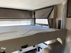 2019 Thor Motor Coach Hurricane 35M, $ 108,000