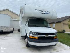 2021 Thor Motor Coach Daybreak 22DB, $ 87,400