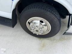 2021 Thor Motor Coach Daybreak 22DB, $ 87,400