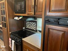 2016 Prime Time Crusader 337QBH, $ 26,000