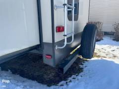 2016 Prime Time Crusader 337QBH, $ 26,000