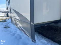 2016 Prime Time Crusader 337QBH, $ 26,000