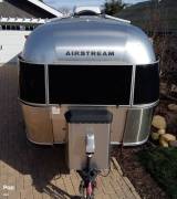 2016 Airstream Classic 30 Twin, $ 49,500