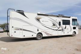 2017 Thor Motor Coach Hurricane 34J, $ 71,800