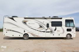 2017 Thor Motor Coach Hurricane 34J, $ 71,800
