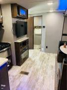 2018 CrossRoads Zinger Z229RB, $ 18,500