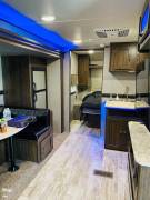 2018 CrossRoads Zinger Z229RB, $ 18,500