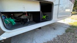 2017 Forest River Sunseeker 3100SS, $ 47,900