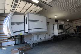 2021 Highland Ridge Open Range 371MBH, $ 72,000