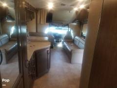 2018 Thor Motor Coach Chateau 31W, $ 57,500
