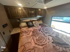 2018 Thor Motor Coach Chateau 31W, $ 57,500