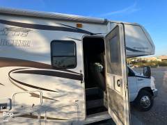 2014 Fleetwood Jamboree Searcher 25K, $ 32,000