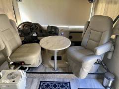 2021 Thor Industries Freedom Traveler 27A, $ 96,700