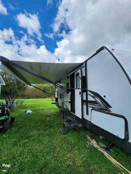 2021 Keystone Bullet Crossfire 2430BH, $ 24,900