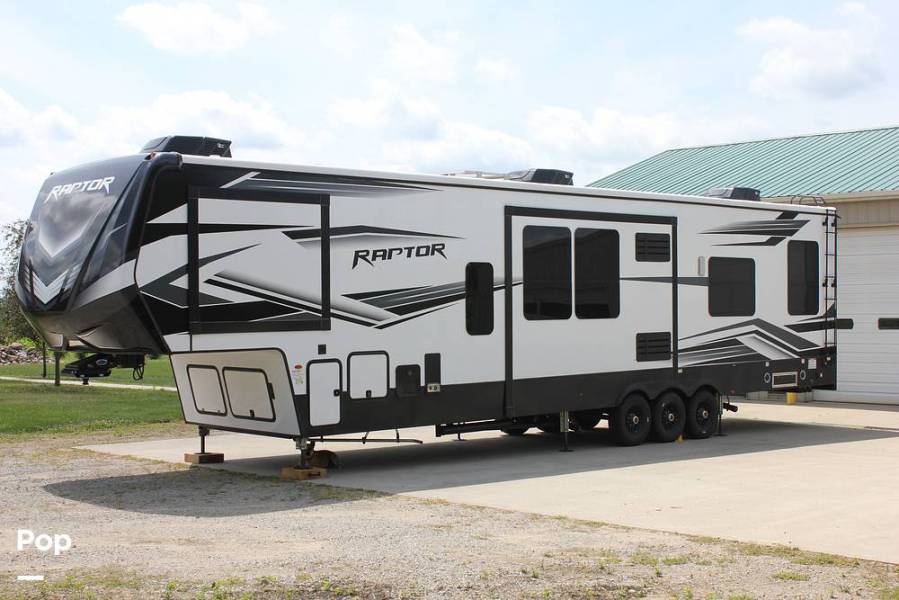 2022 Keystone Raptor 423, $ 63,900