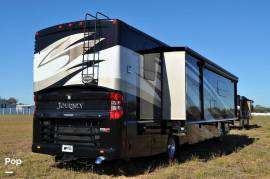 2015 Winnebago Journey 40R, $ 137,900