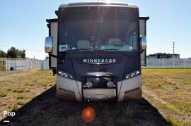 2015 Winnebago Journey 40R, $ 137,900