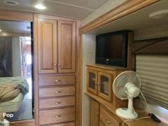 2010 Winnebago Adventurer 35P, $ 44,099