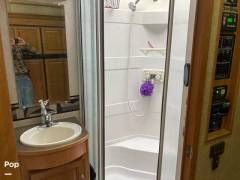2010 Winnebago Adventurer 35P, $ 44,099