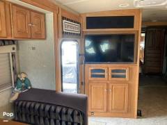 2010 Winnebago Adventurer 35P, $ 44,099