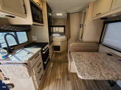 2022 Thor Motor Coach Freedom Elite 22 HE, $ 66,000