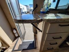 2022 Thor Motor Coach Freedom Elite 22 HE, $ 66,000