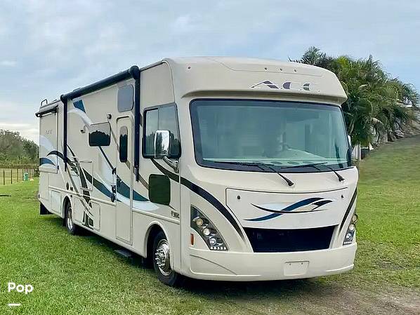 2017 Thor Motor Coach A.C.E. 30.1, $ 76,200