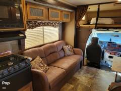 2017 Coachmen Leprechaun 310BH, $ 62,990