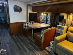 2008 Winnebago Sightseer 35J, $ 62,300