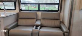 2022 Thor Motor Coach Windsport 29M, $ 109,900