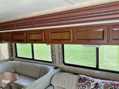 2013 Thor Motor Coach Windsport 32A, $ 63,900
