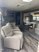 2021 Coachmen Catalina Legacy Edition 303rkds, $ 29,500