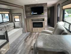 2021 Coachmen Catalina Legacy Edition 303rkds, $ 29,500