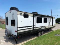 2019 Cruiser RV Radiance UltraLite 32BH, $ 31,800